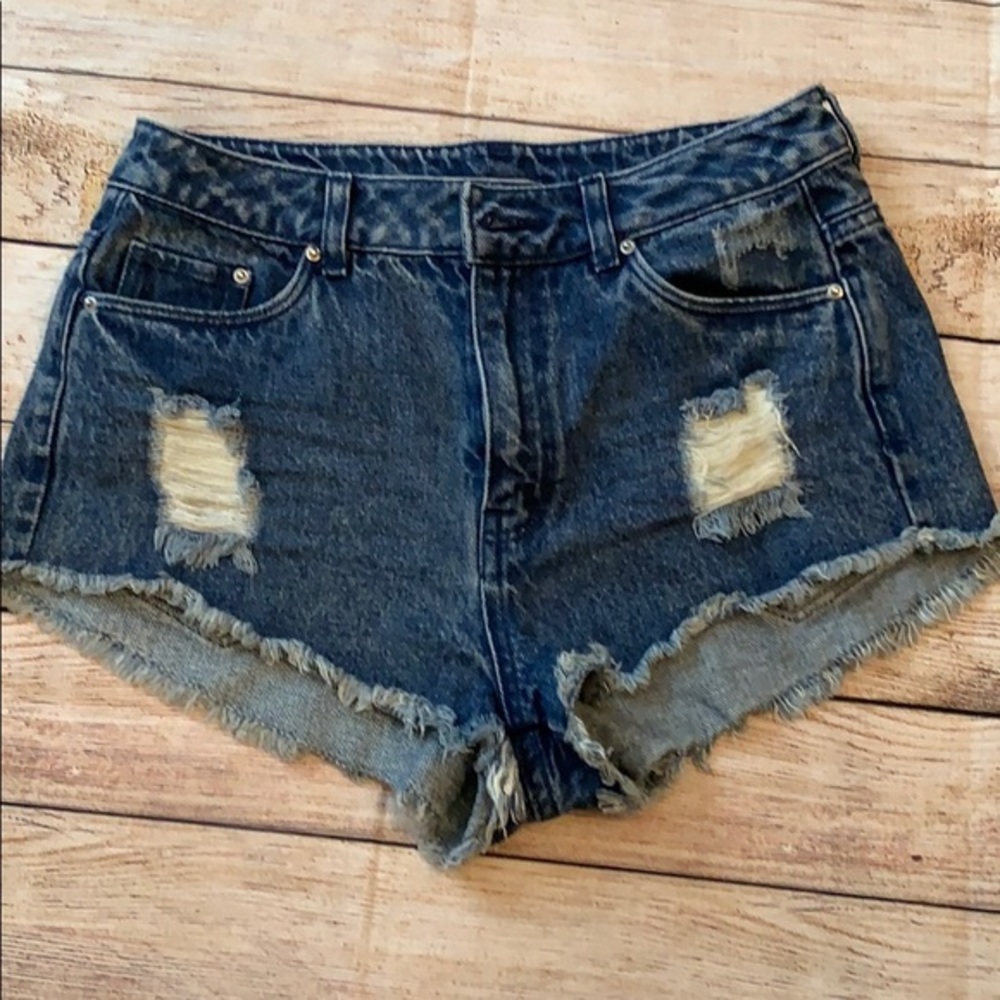 H&M divided size 6 Mini Shorts